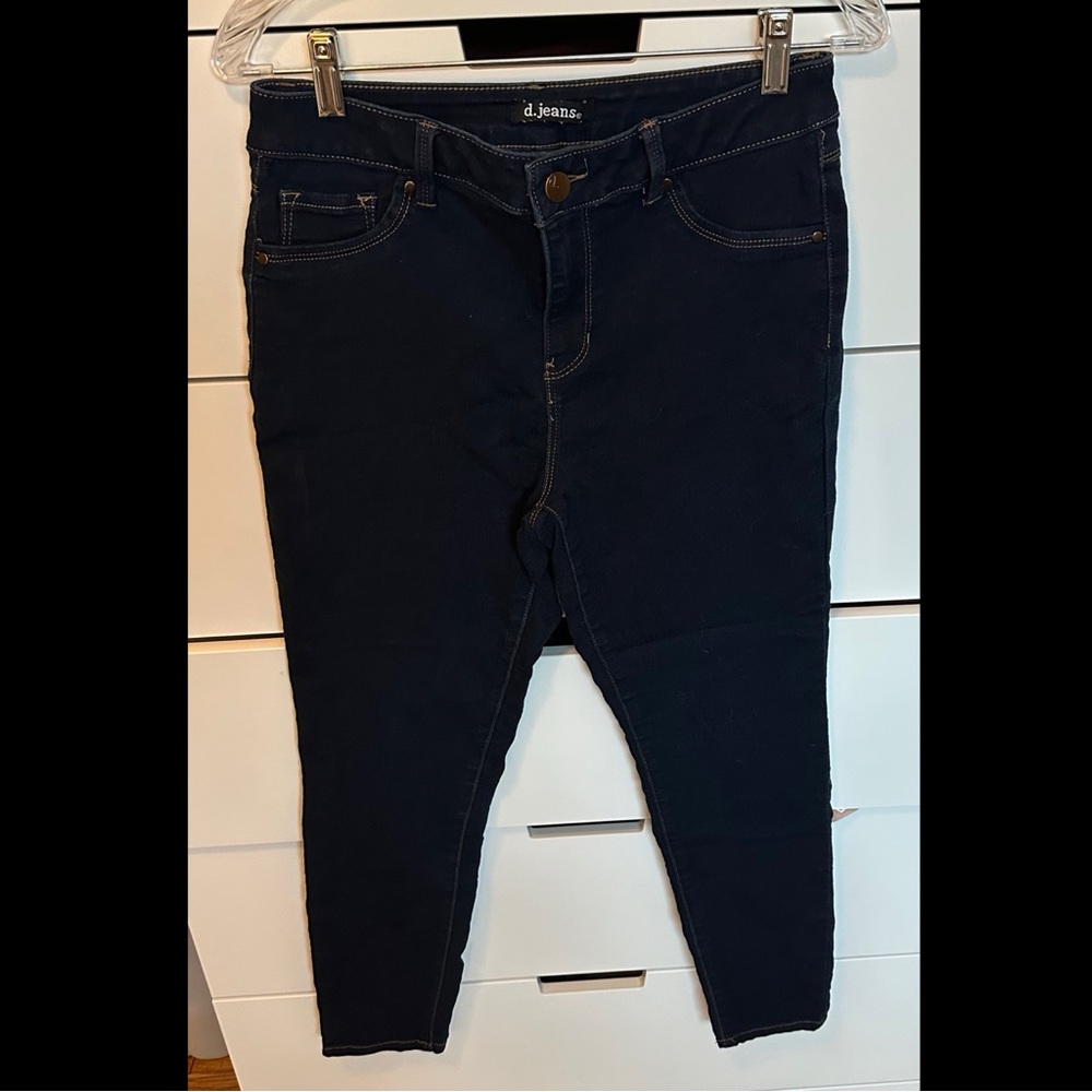 D. Jeans Women's Dark Denim Skinny Jeans size 10